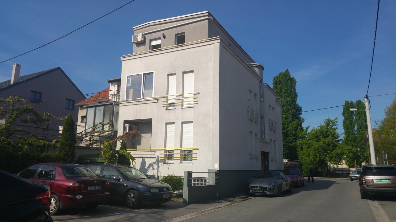 Old Clock Apartment Zagreb Buitenkant foto