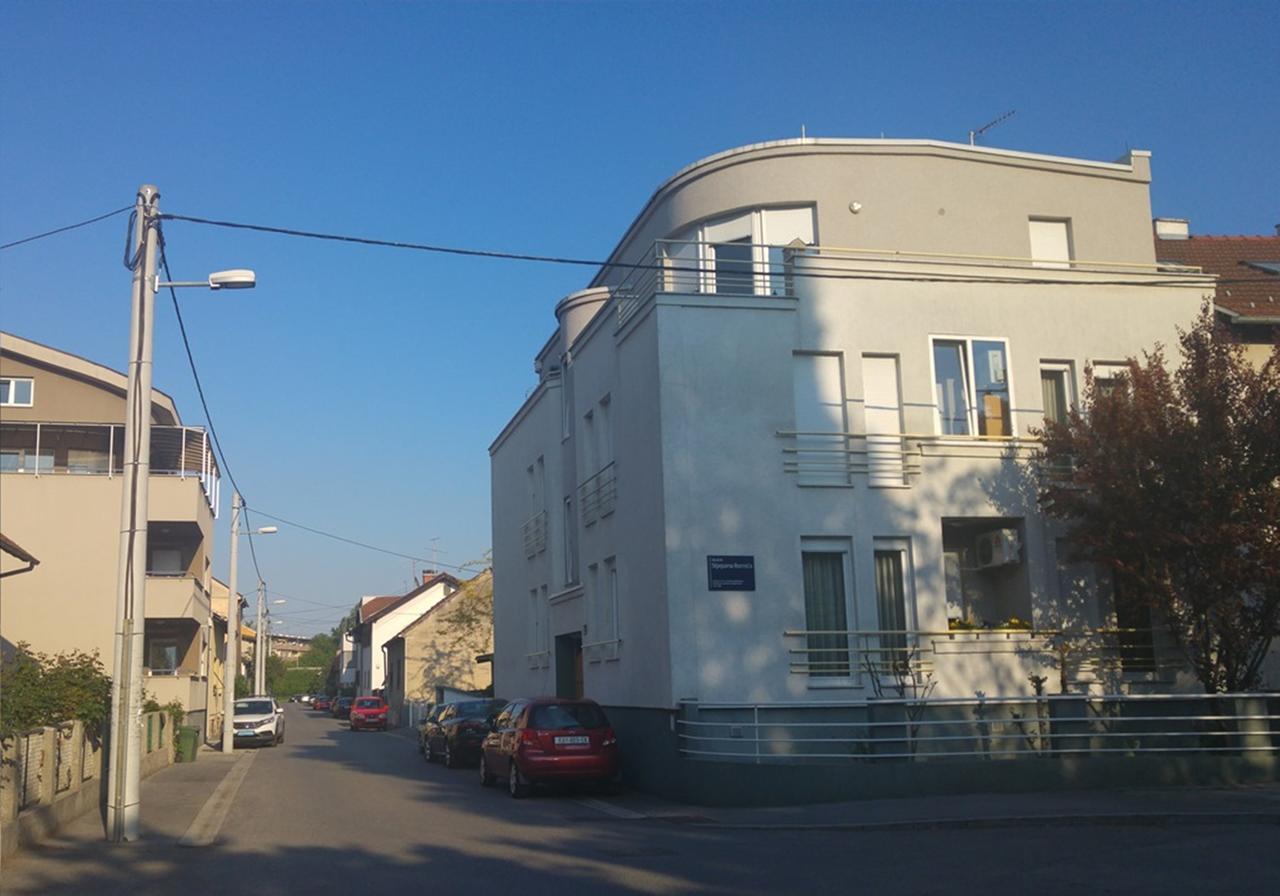 Old Clock Apartment Zagreb Buitenkant foto